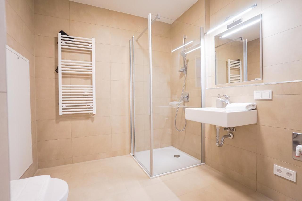 Boutique Studio With Terrace And Pool Vídeň Exteriér fotografie